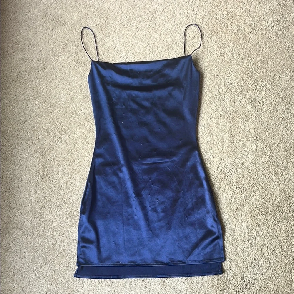 Dress - Picture 1 of 2